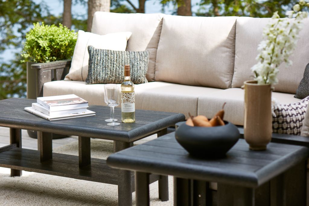 49" Stratford Coffee Table